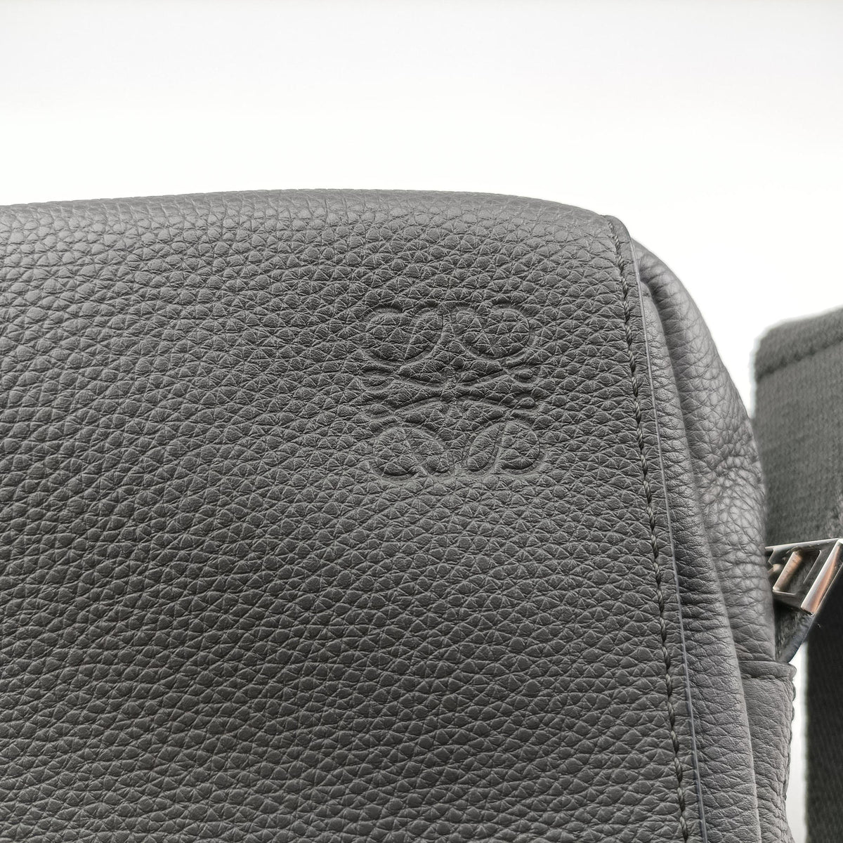 Military Gray Leather B553P59X01 652038ミリタリー グレー レザー B553P59X01 652038