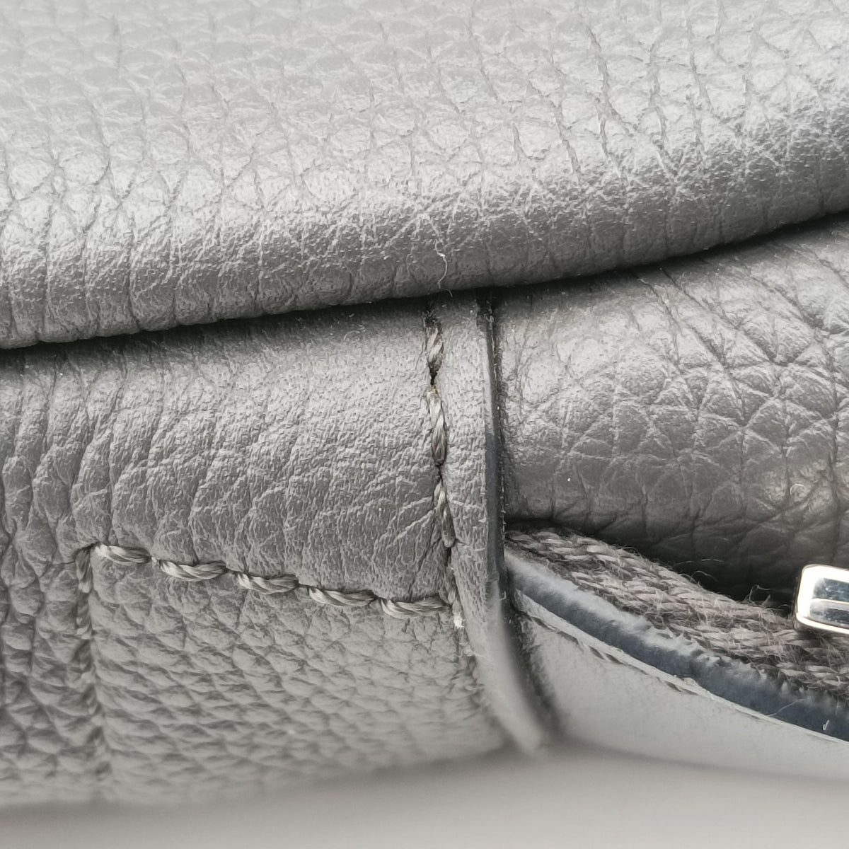 Military Gray Leather B553P59X01 652038ミリタリー グレー レザー B553P59X01 652038
