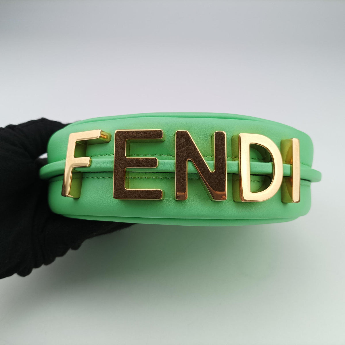 Nano Fendigraphy Green Leather 7AS089 7AS089 AKKT 238.0189ナノ フェンディグラフィー グリーン レザー 7AS089 7AS089 AKKT 238.0189