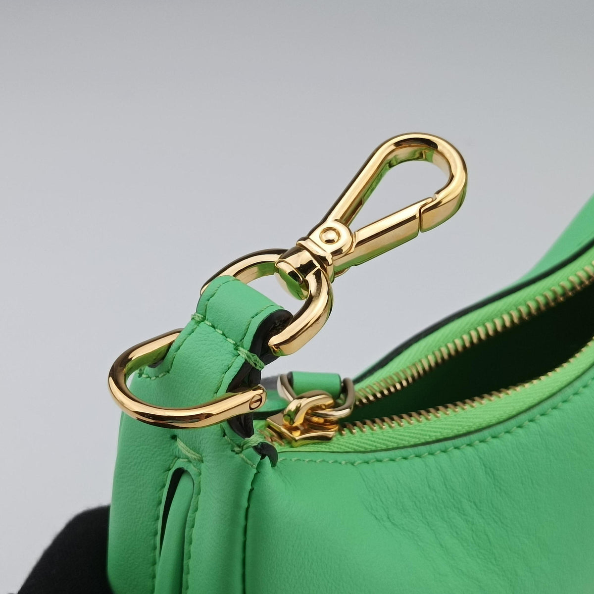 Nano Fendigraphy Green Leather 7AS089 7AS089 AKKT 238.0189ナノ フェンディグラフィー グリーン レザー 7AS089 7AS089 AKKT 238.0189