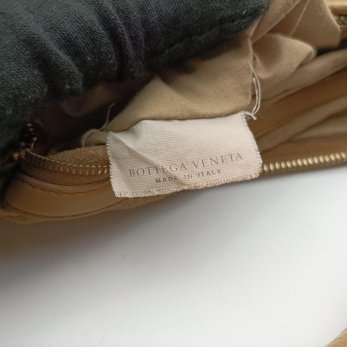 Intrecciato Beige lambskin 115653 V0013 2640 EPEV  2007 424 Aイントレチャート ベージュ ラムスキン 115653 V0013 2640 EPEV  2007 424 A