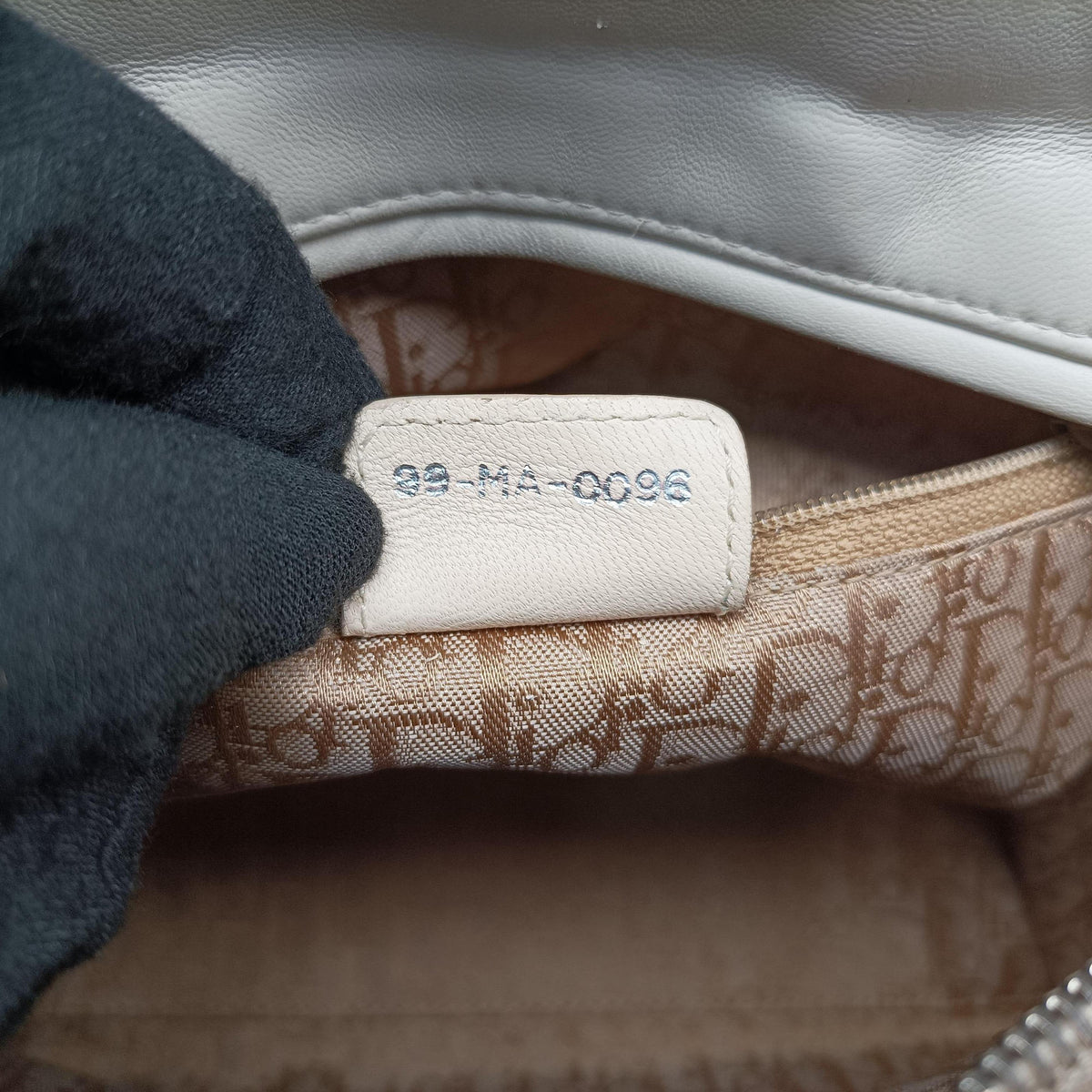 Lady Dior Beige lambskin 09-MA-0096レディディオール ベージュ ラムスキン 09-MA-0096