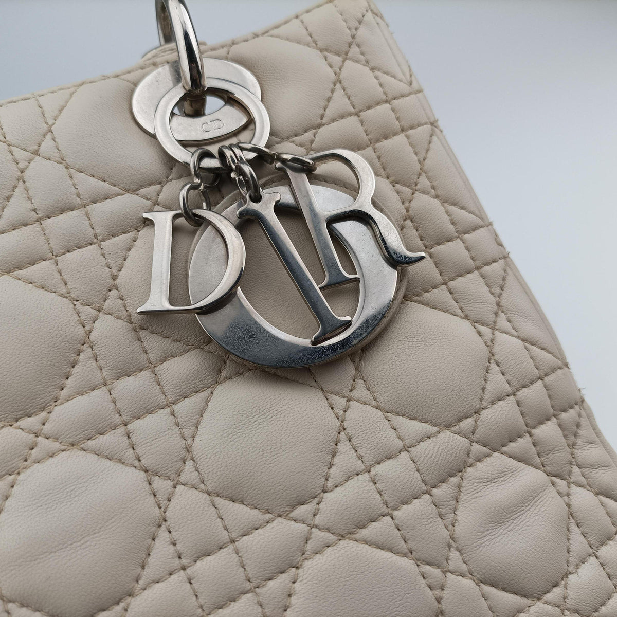 Lady Dior Beige lambskin 09-MA-0096レディディオール ベージュ ラムスキン 09-MA-0096