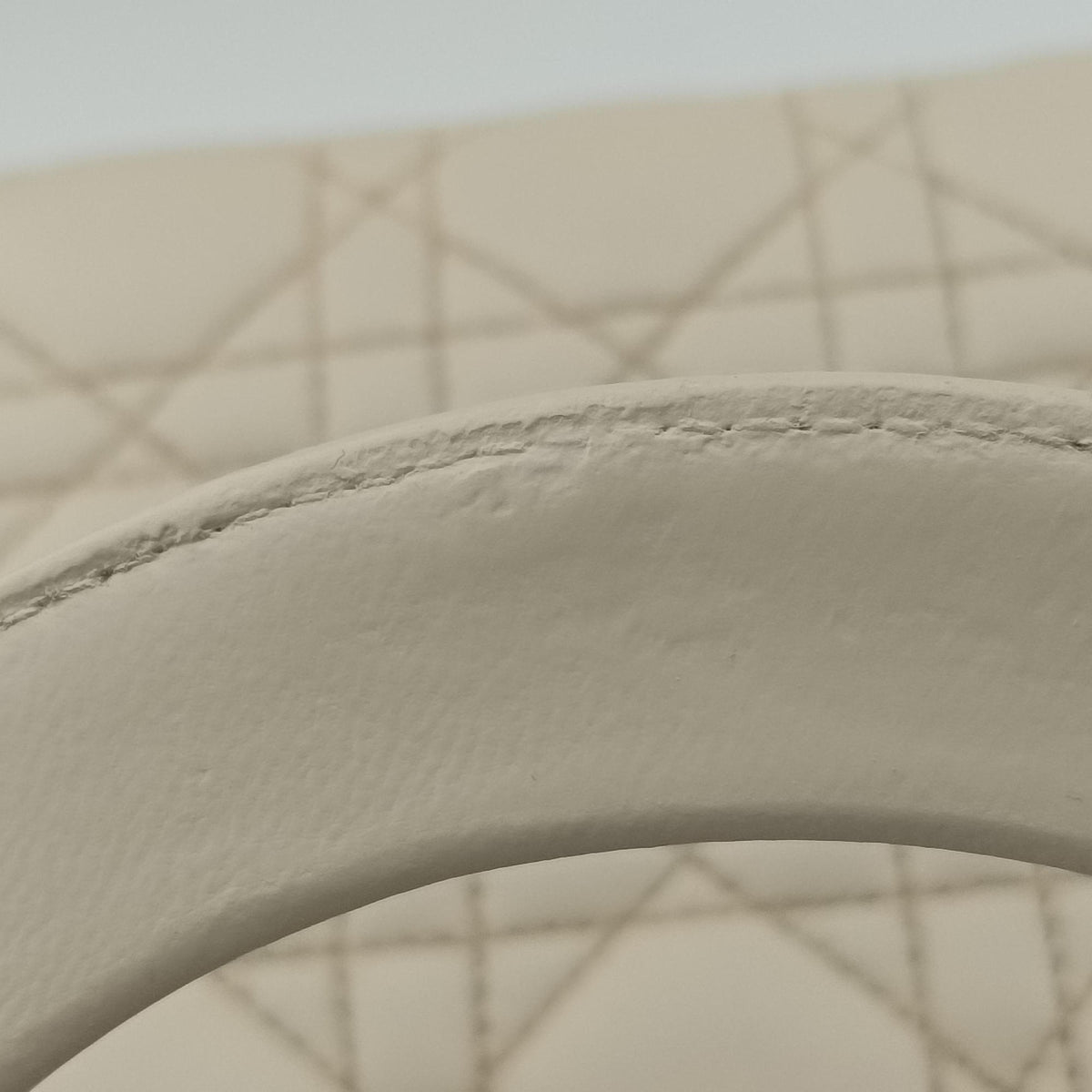 Lady Dior Beige lambskin 09-MA-0096レディディオール ベージュ ラムスキン 09-MA-0096