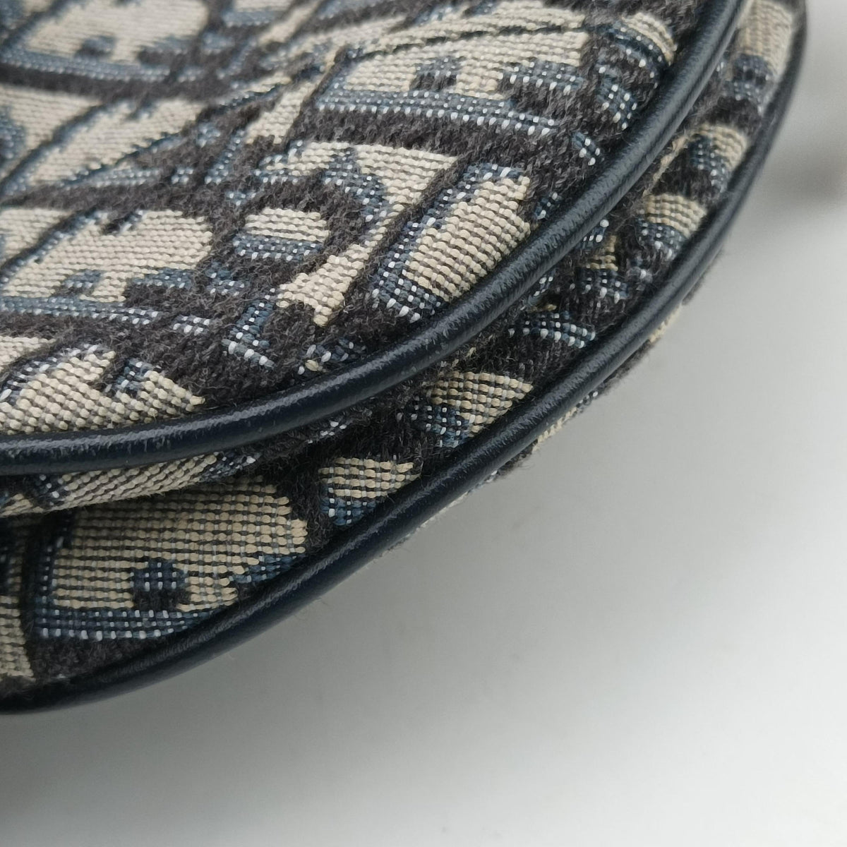 Saddle Navy Jacquard × Leather 28-MA-0210 IC Chipサドル ネイビー ジャガード×レザー 28-MA-0210 ICチップ