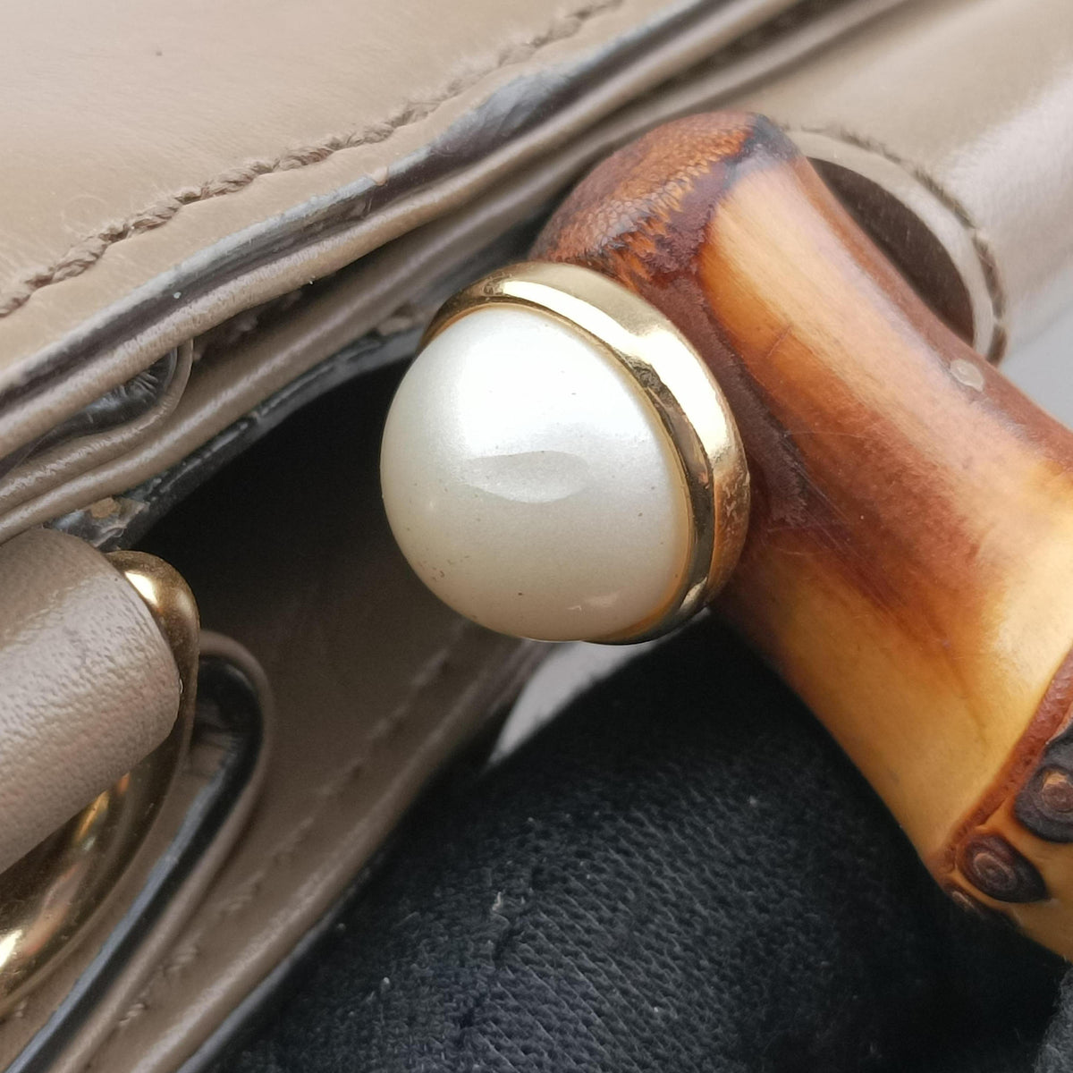 Bamboo Web Nymphaea Brown leather 470271 E024614976ニムフェア バンブー ウェブ ブラウン レザー 470271 E024614976