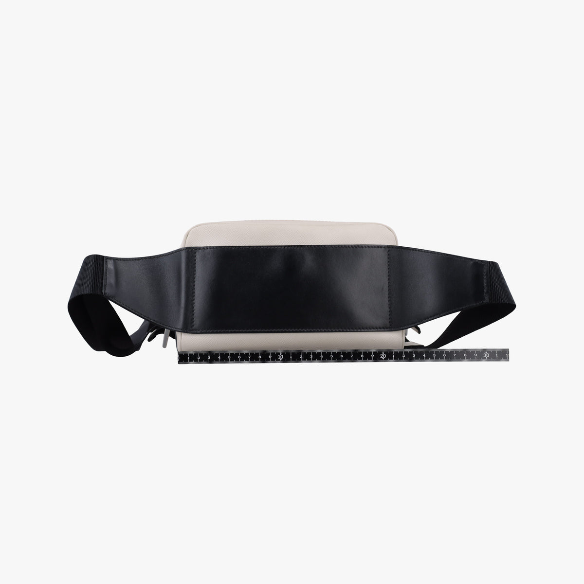 Triangle Logo White Saffiano Leather 2VL012 56 8トライアングル ロゴ ホワイト サフィアーノレザー 2VL012 56 8