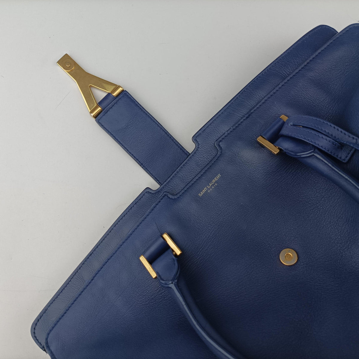 Y Ligne Petit Cabas Blue Leather 311203 311203 213317Yライン プチカバス ブルー レザー 311203 311203 213317