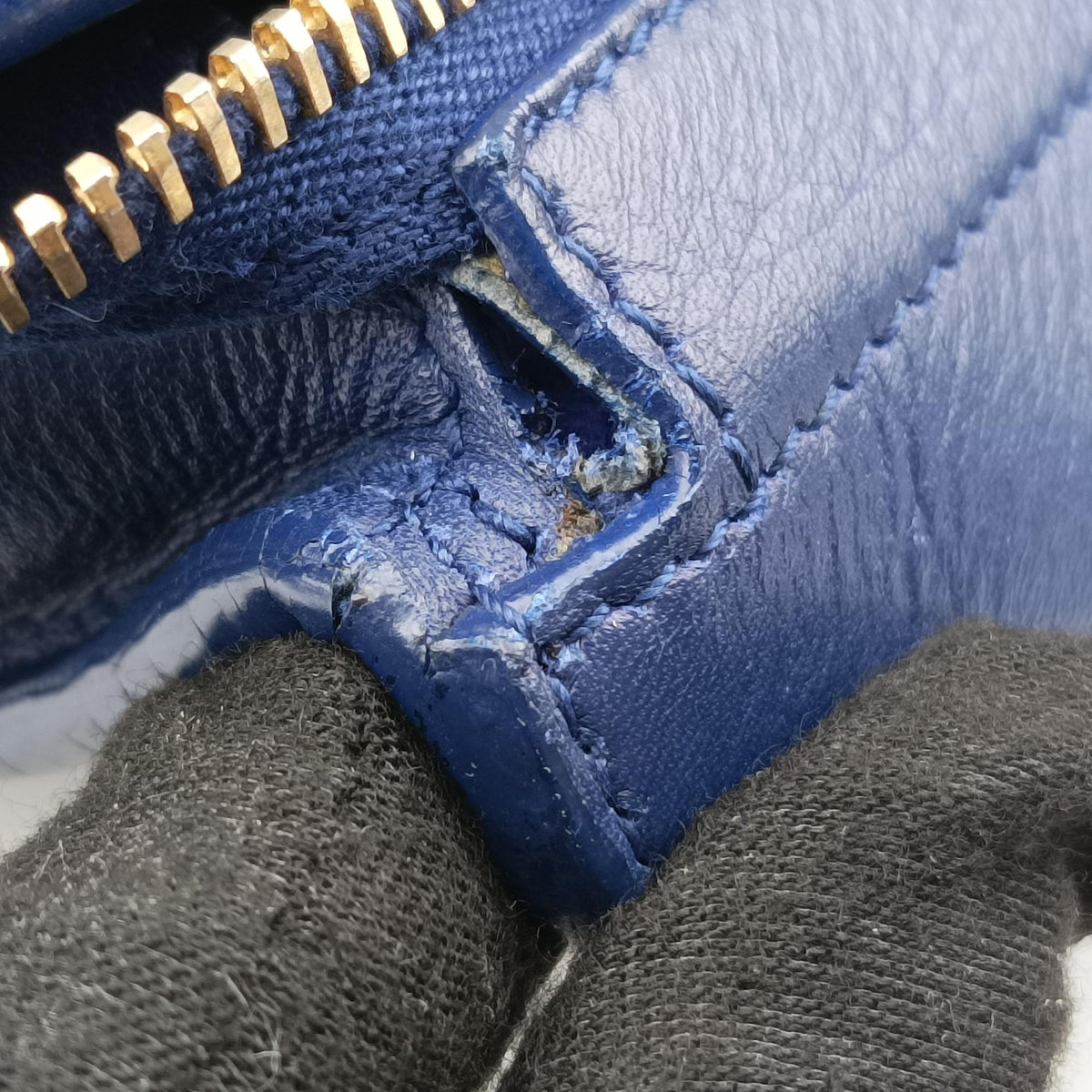 Y Ligne Petit Cabas Blue Leather 311203 311203 213317Yライン プチカバス ブルー レザー 311203 311203 213317