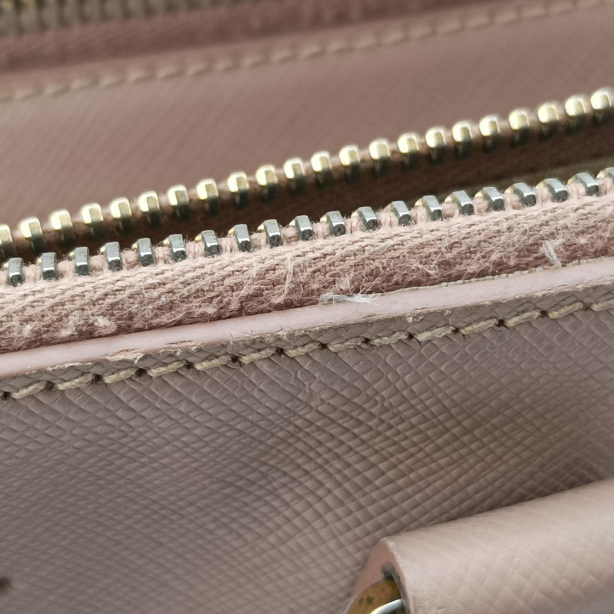 Galleria Pink SAFFIANO Leather BN2274 64ガレリア ピンク サフィアーノレザー BN2274 64