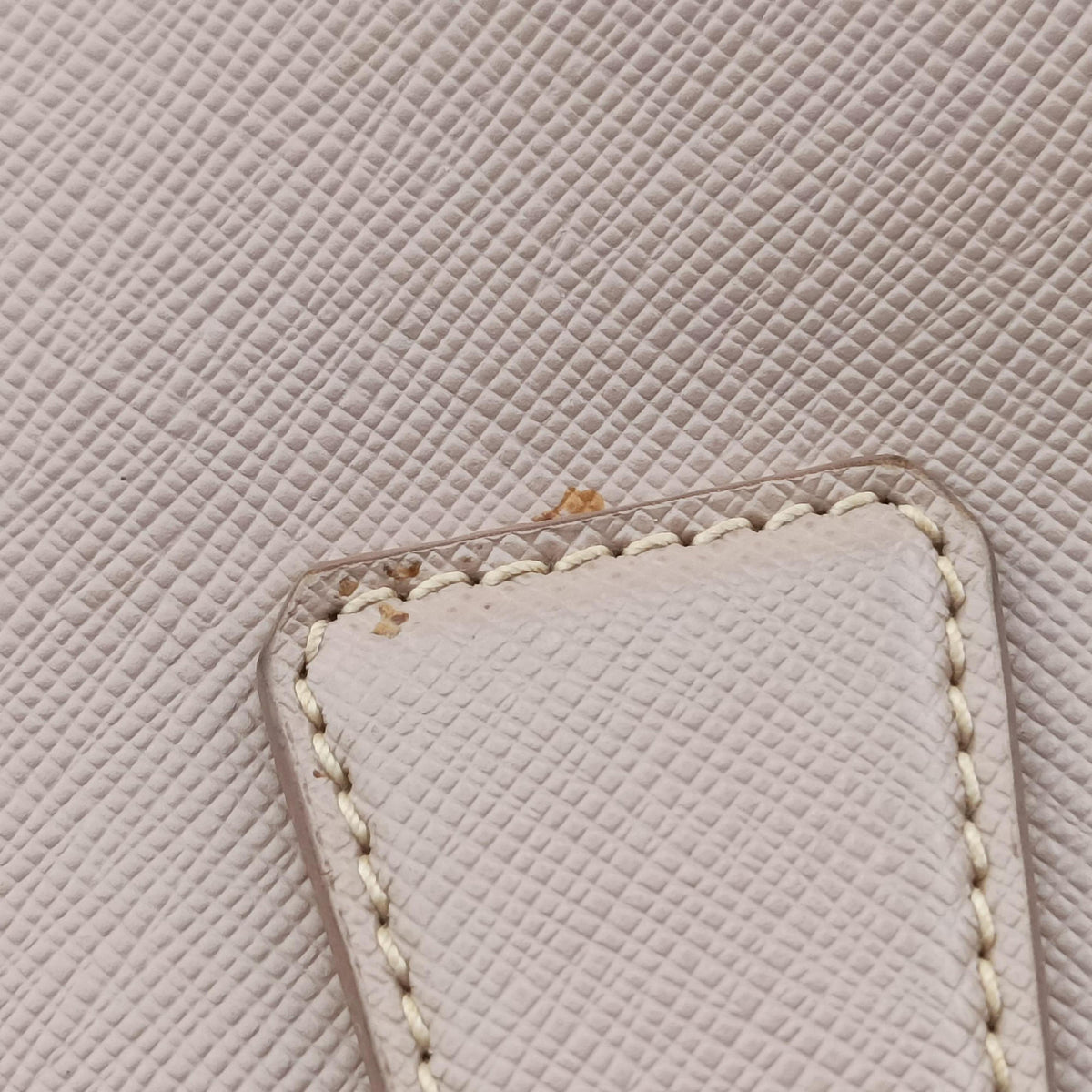 Galleria Pink SAFFIANO Leather BN2274 64ガレリア ピンク サフィアーノレザー BN2274 64