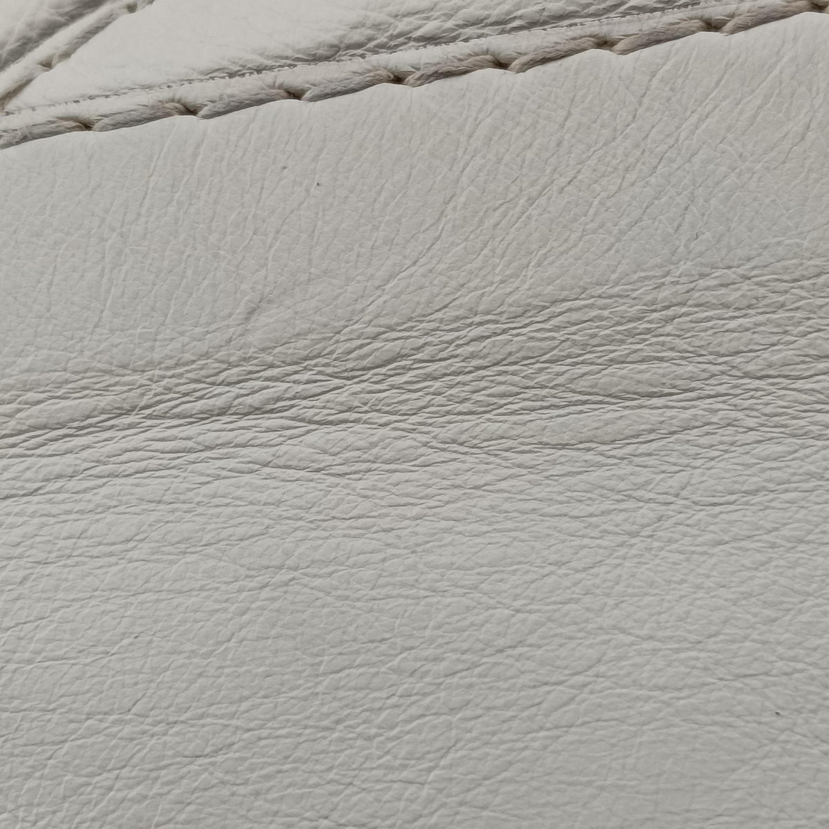 Horsebit Nail White Leather 189890 A2081946ホースビット ホワイト レザー 189890 A2081946