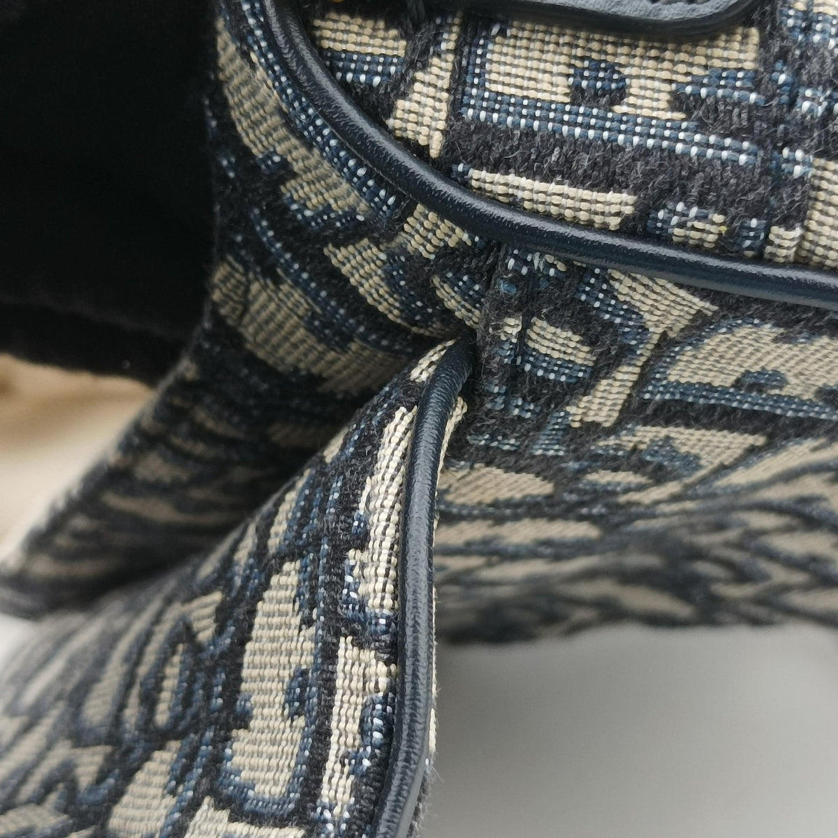 Saddle Navy Jacquard × Leather 01-BO-0210 IC Chipサドル ネイビー ジャガード×レザー 01-BO-0210 ICチップ