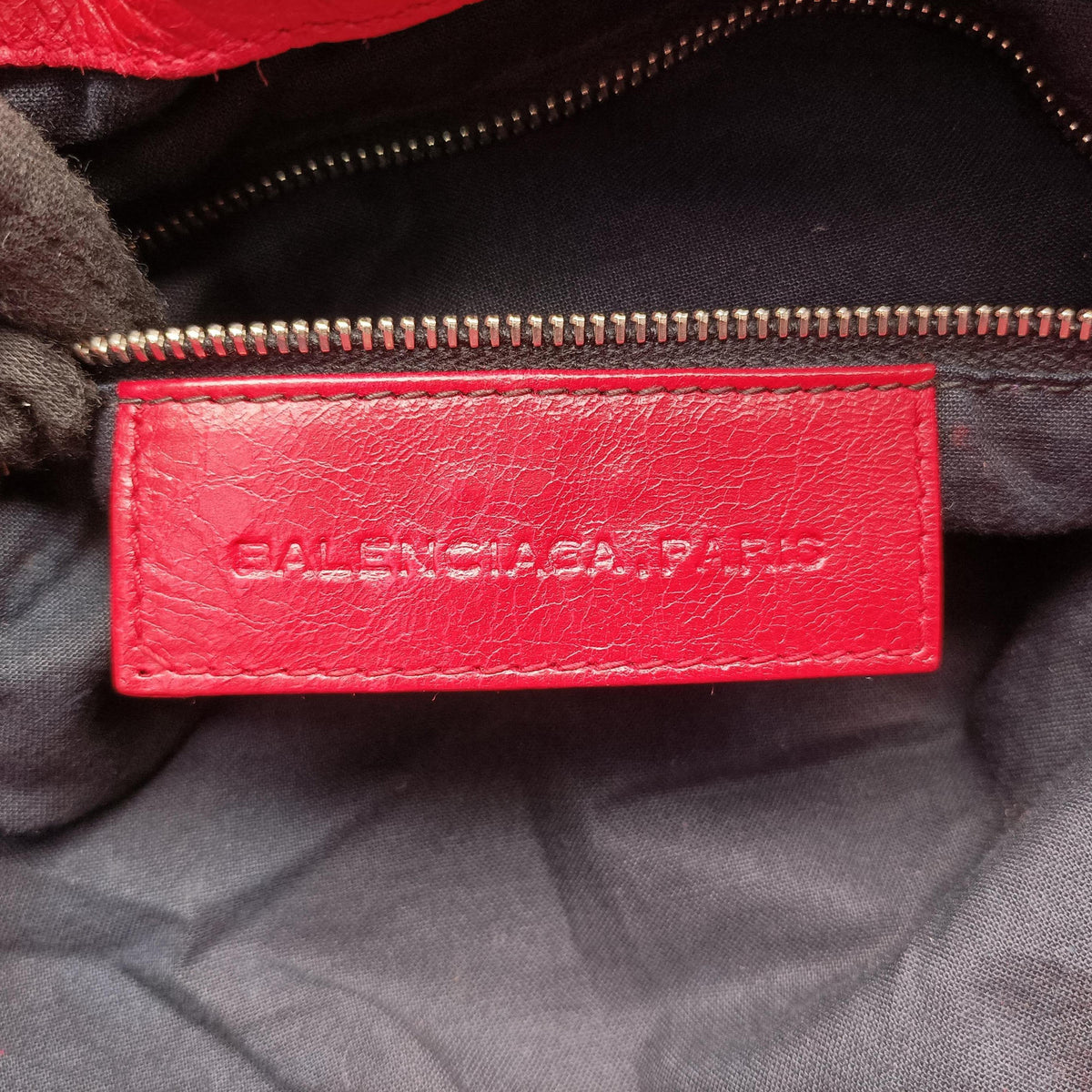 Pompon Red Leather 497717 203069ポンポン レッド レザー 497717 203069