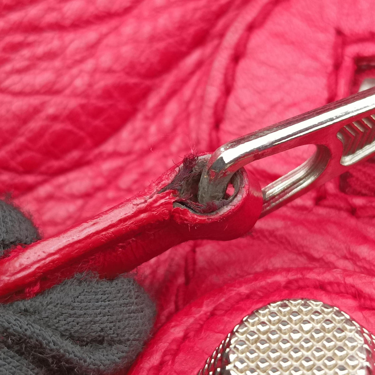 Pompon Red Leather 497717 203069ポンポン レッド レザー 497717 203069