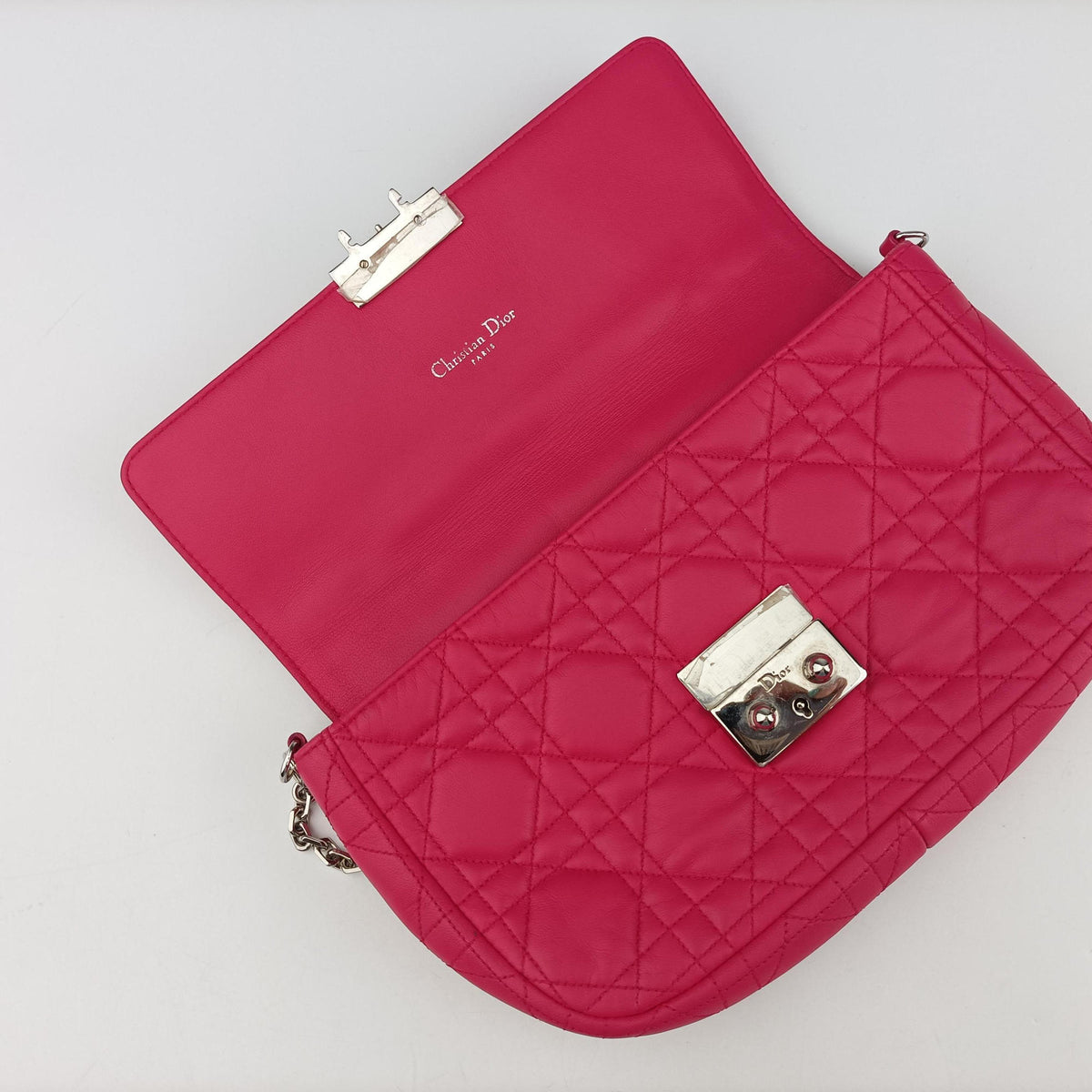 Miss Dior CANNAGE New Lock Rose lambskin 12-MA-1103ミス ディオール カナージュ ニューロック ローズ レッド ラムスキン 12-MA-1103