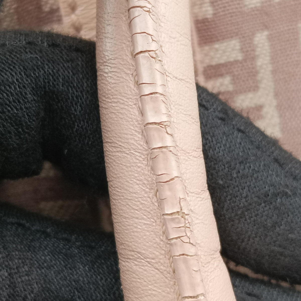 Zucchino boston Pink Canvas 8BL063 Lot number unknownズッキーノ ボストン ピンク キャンバス 8BL063 製番不明