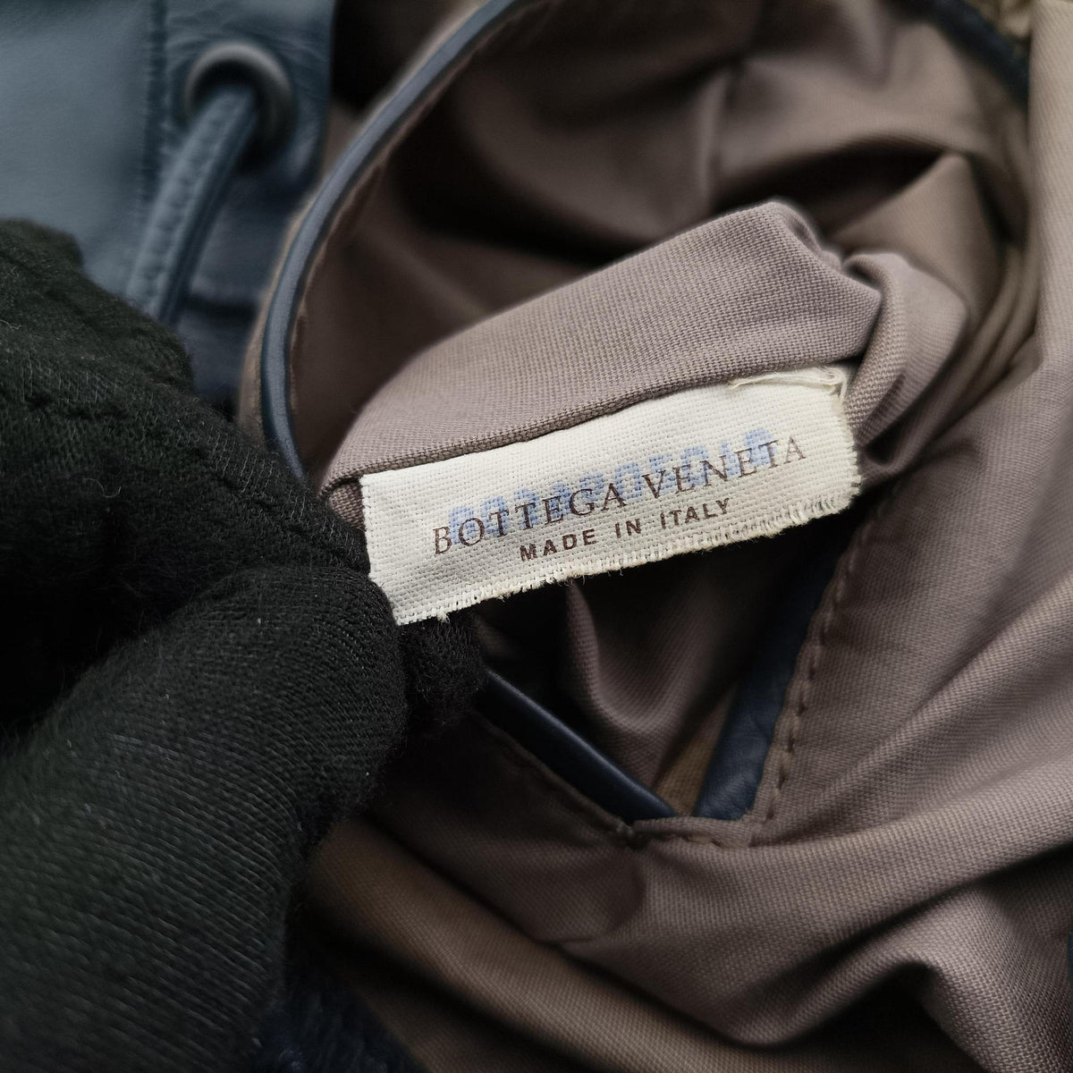 Intrecciato Navy Lambskin B03960207Bイントレチャート ネイビー ラムスキン B03960207B