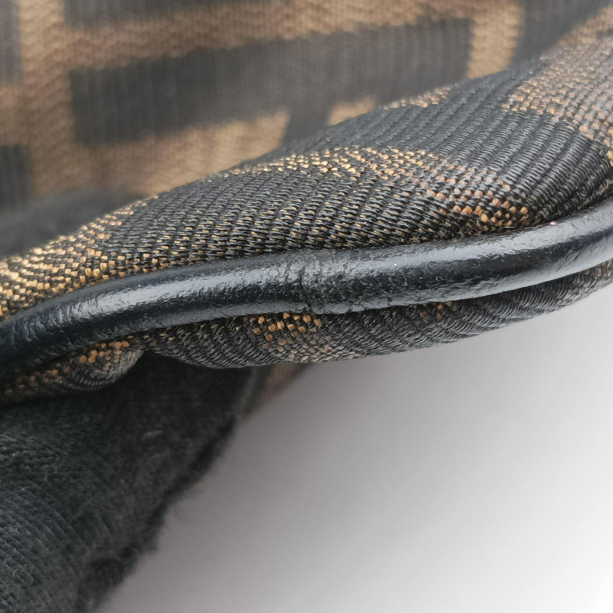 Zucca Brown canvas 8BT142 2516-8BT142.RAD-098ズッカ ブラウン キャンバス 8BT142 2516-8BT142.RAD-098