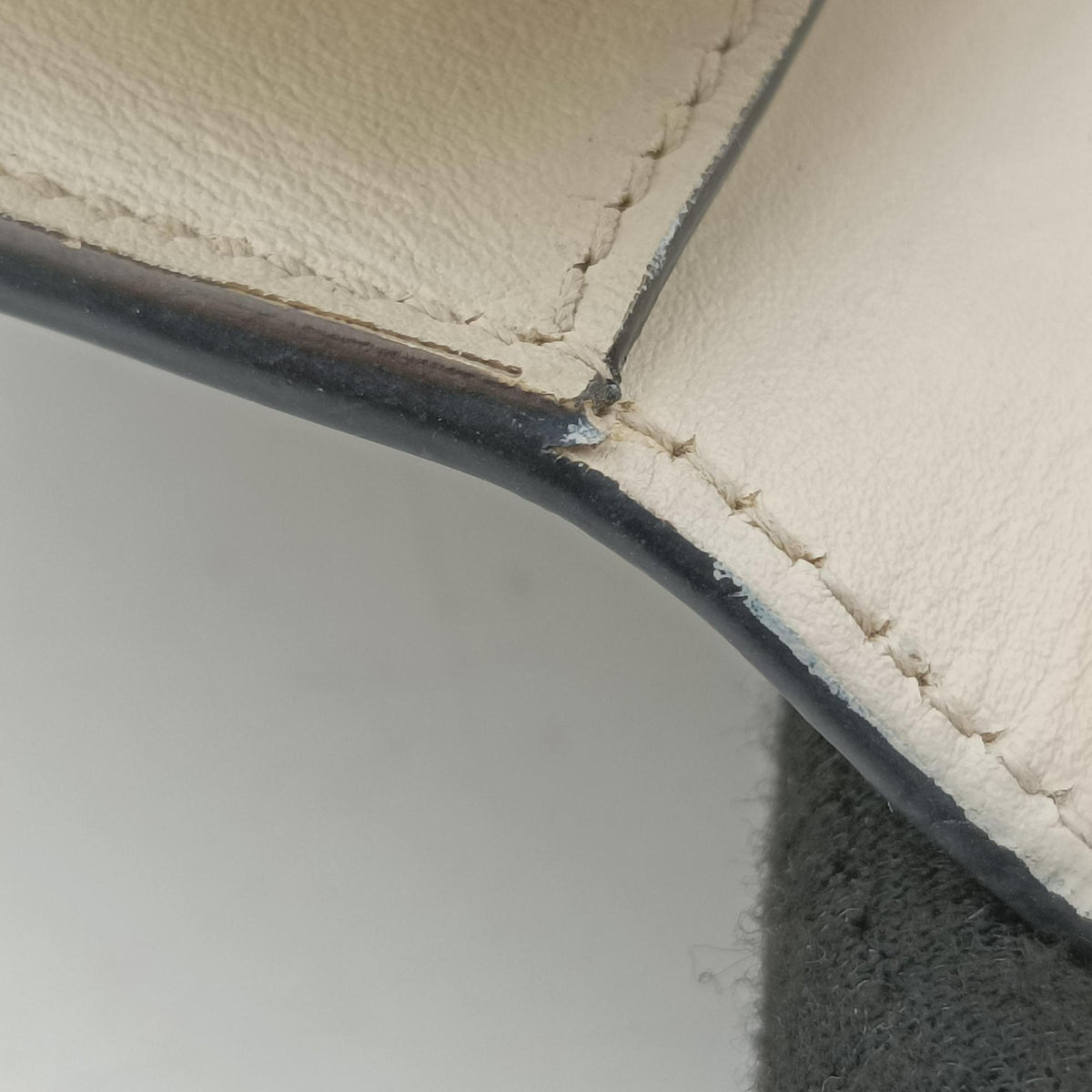 Sylvie White Leather 494646 シルヴィ ホワイト レザー 494646