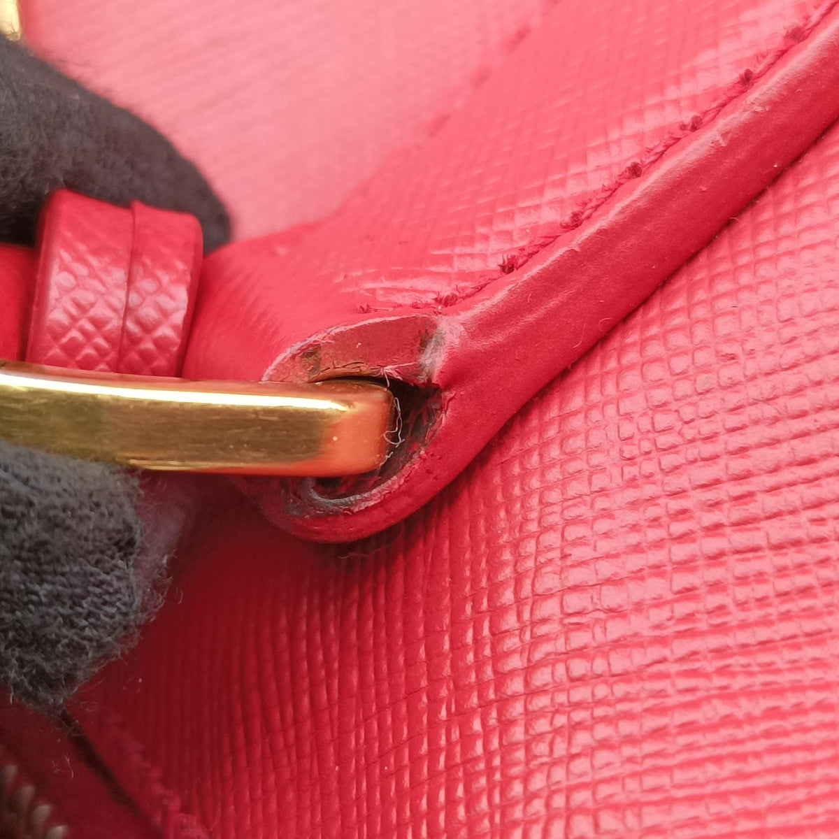 Galleria Red SAFFIANO Leather BN1844 7 8ガレリア レッド サフィアーノレザー BN1844 7 8