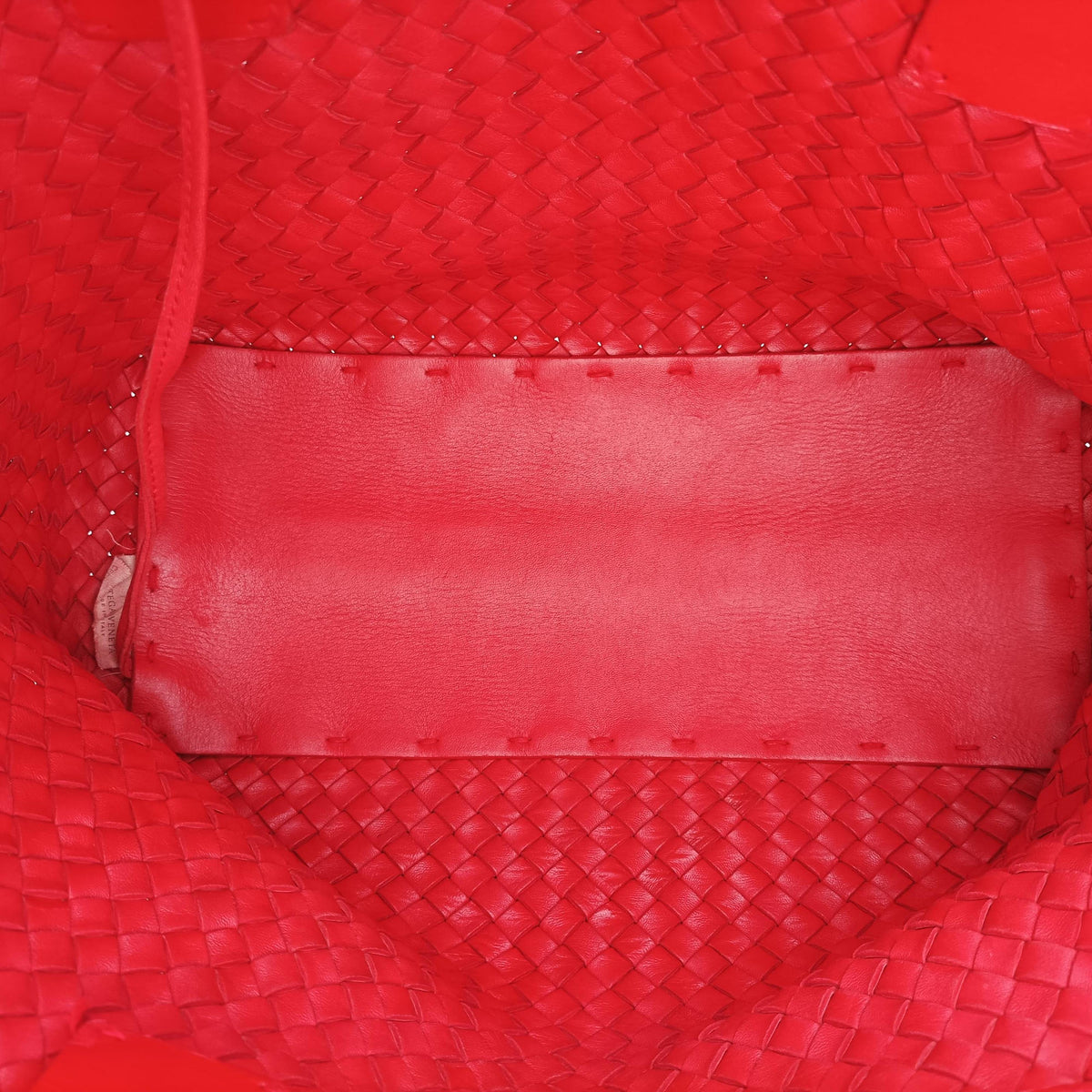 Cabat intrecciato Red lambskin 141498 V9131 6500カバッティントレッチャート レッド ラムスキン 141498 V9131 6500