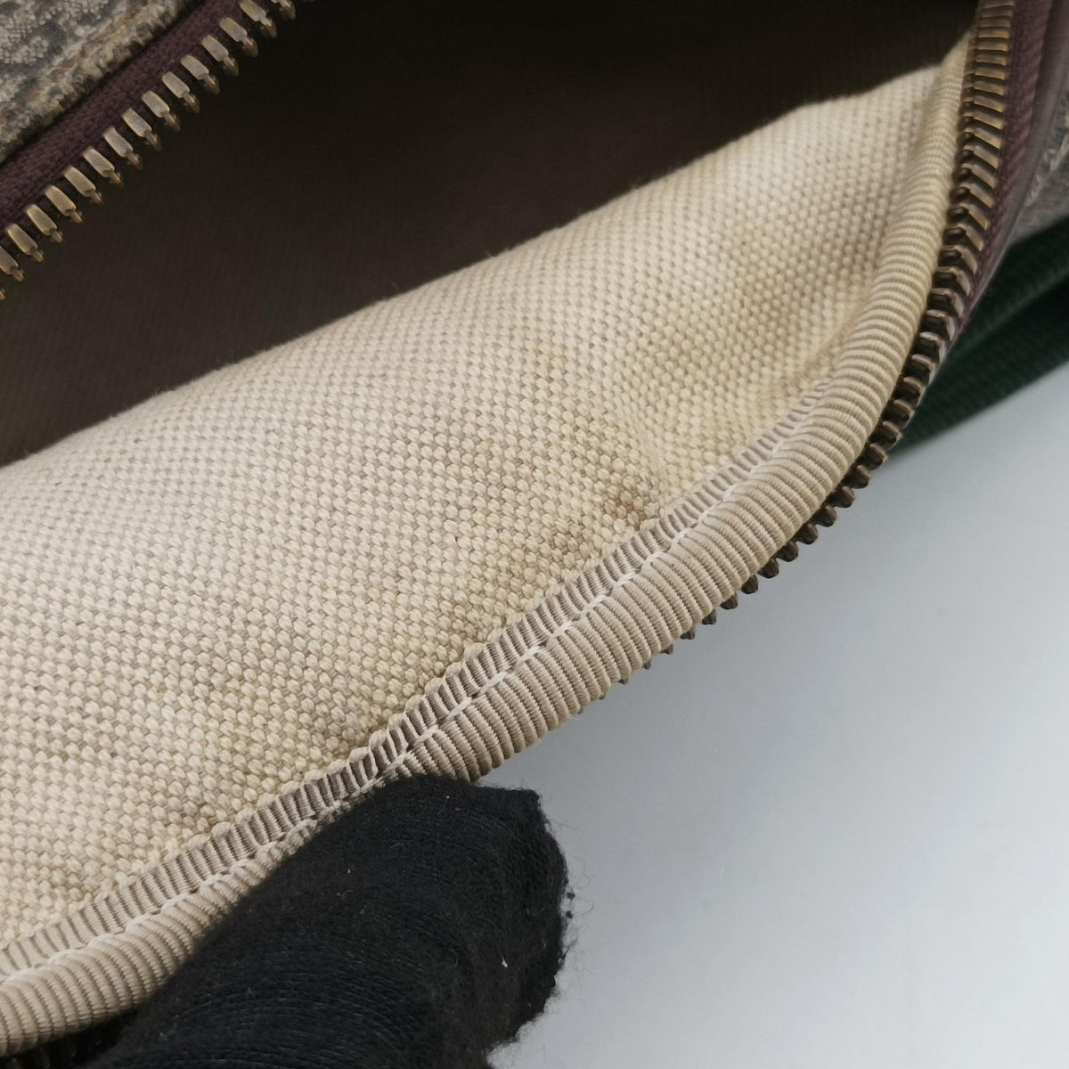 GG Supreme Courrier Brown PVC coated canvas 529711 B026612158GGスプリーム クーリエ UFOワッペン ブラウン PVCコーティングキャンバス 529711 B026612158