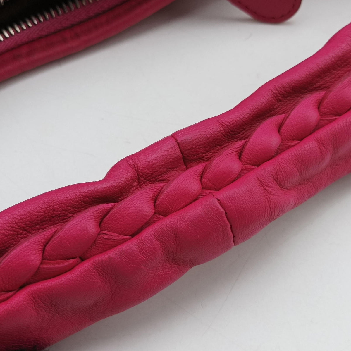 Intrecciato Rose lambskin B00412380Xイントレチャート ローズ レッド ラムスキン B00412380X