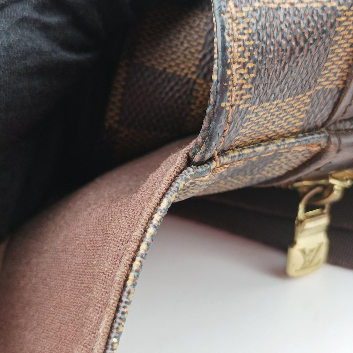 Bastille Messenger EBENE Damier Canvas N45258 CA0190バスティーユ メッセンジャー エベヌ ダミエキャンバス N45258 CA0190