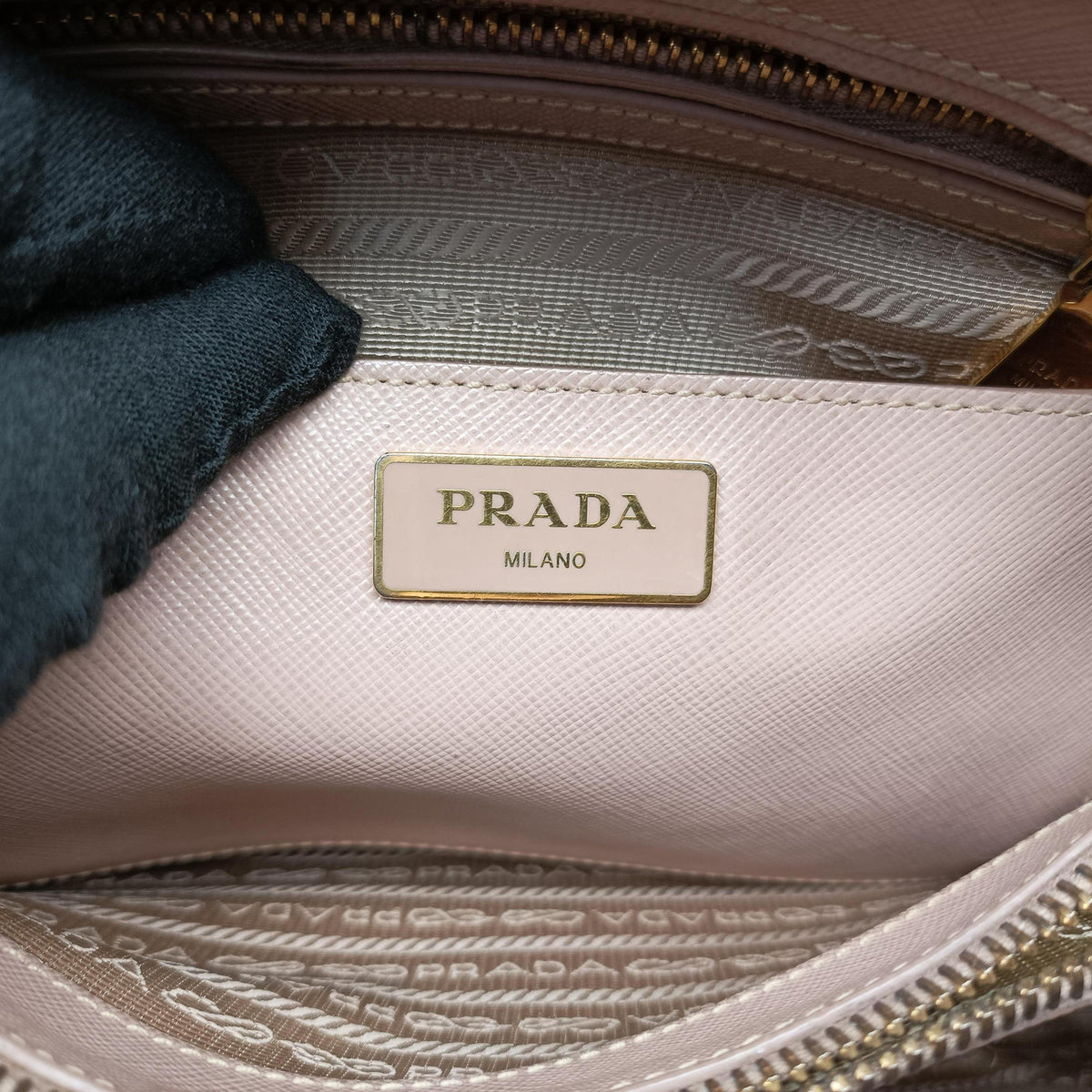 Promenade Pink SAFFIANO patent BL0812 231プロムナード ピンク サフィアーノ パテント BL0812 231