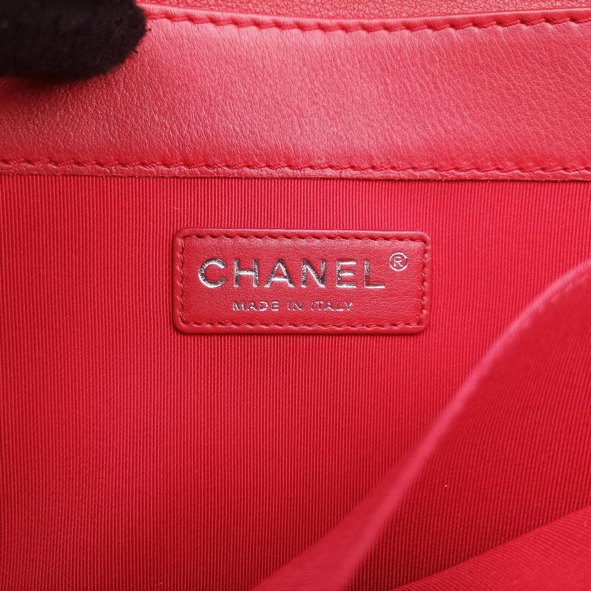 BOY CHANEL Red Leather A67948 18786584ボーイシャネル レッド レザー A67948 18786584