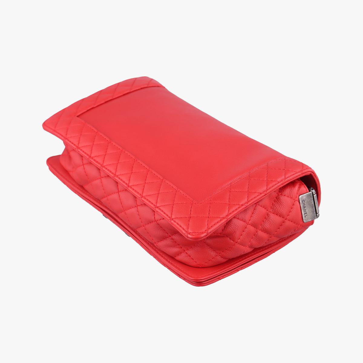 BOY CHANEL Red Leather A67948 18786584ボーイシャネル レッド レザー A67948 18786584