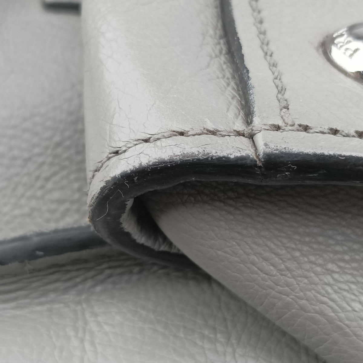 Glace Twin Pocket Tote Grey leather B2625M 14/Fグレース ツインポケットトート グレー レザー B2625M 14/F