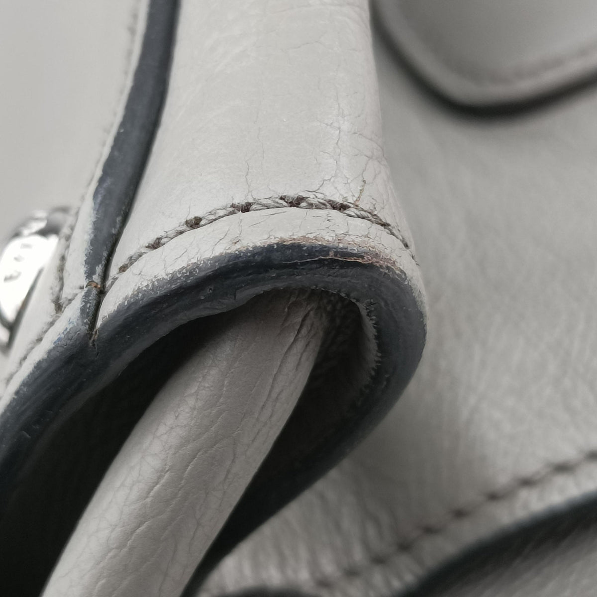 Glace Twin Pocket Tote Grey leather B2625M 14/Fグレース ツインポケットトート グレー レザー B2625M 14/F
