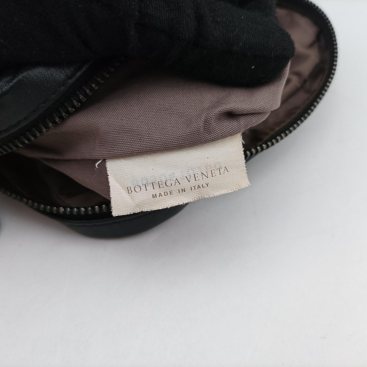 Intrecciato Black × Beige Lambskin B05041076Uイントレチャート ブラック × ベージュ ラムスキン B05041076U
