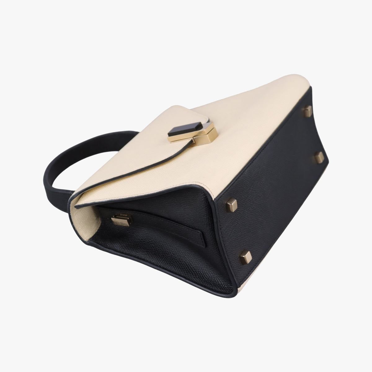 Iside White × Black Calfskin N 489349イジィデ ホワイト × ブラック カーフスキン N 489349