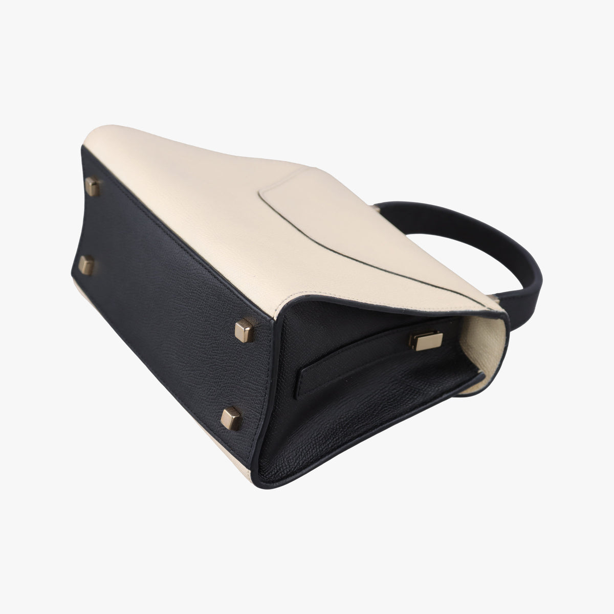 Iside White × Black Calfskin N 489349イジィデ ホワイト × ブラック カーフスキン N 489349