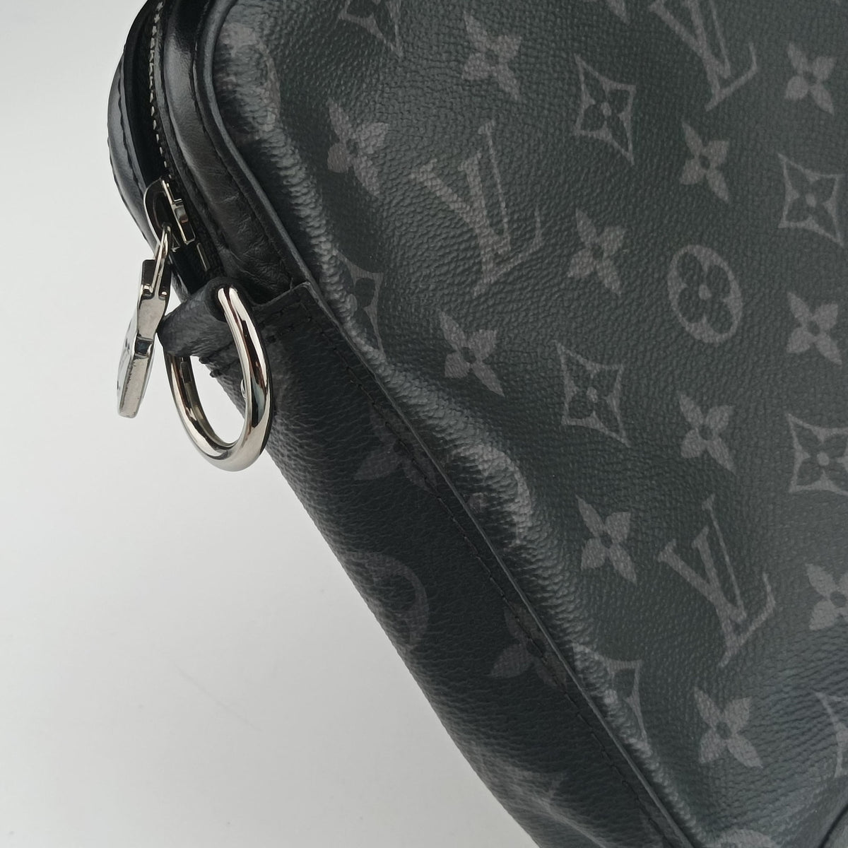 Trio Messenger Gris Monogram Shadow M46603 IC Chipトリオ メッセンジャー グリ モノグラム シャドウ M46603 ICチップ