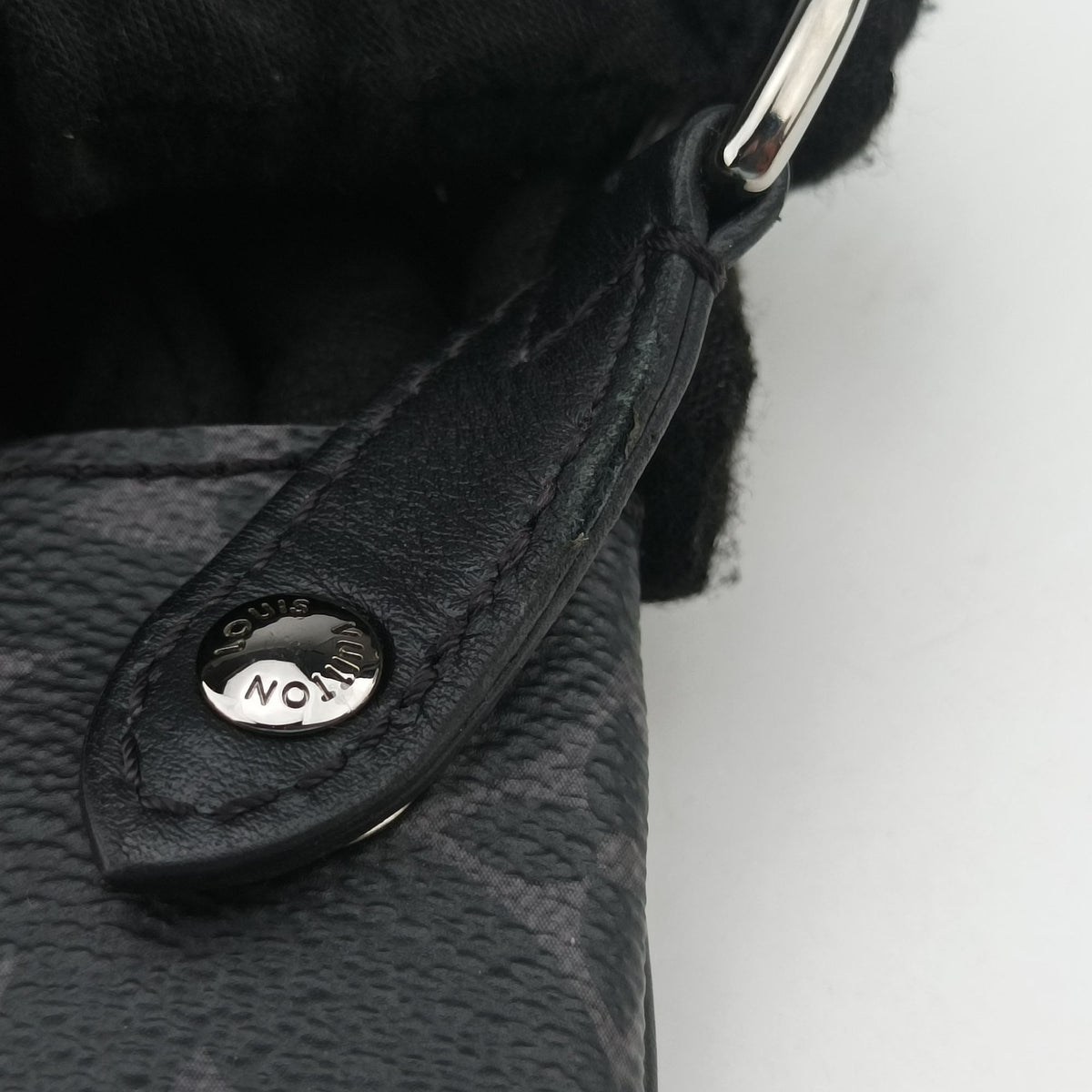 Trio Messenger Gris Monogram Shadow M46603 IC Chipトリオ メッセンジャー グリ モノグラム シャドウ M46603 ICチップ