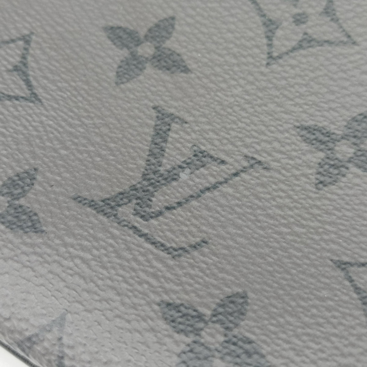 Trio Messenger Gris Monogram Shadow M46603 IC Chipトリオ メッセンジャー グリ モノグラム シャドウ M46603 ICチップ