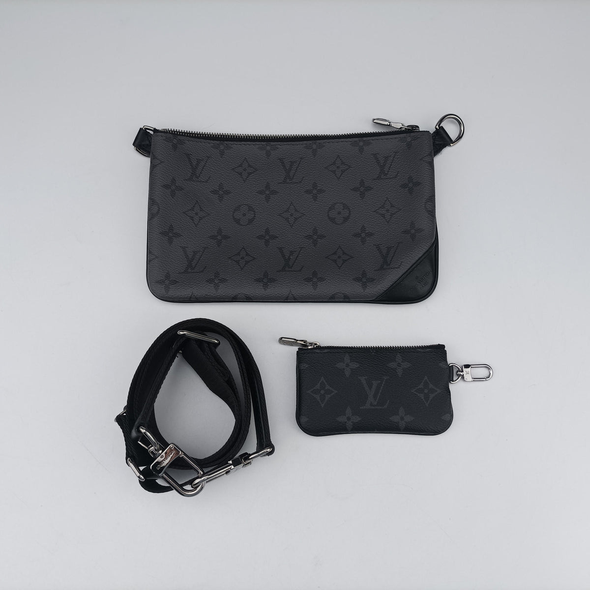 Trio Messenger Gris Monogram Shadow M46603 IC Chipトリオ メッセンジャー グリ モノグラム シャドウ M46603 ICチップ
