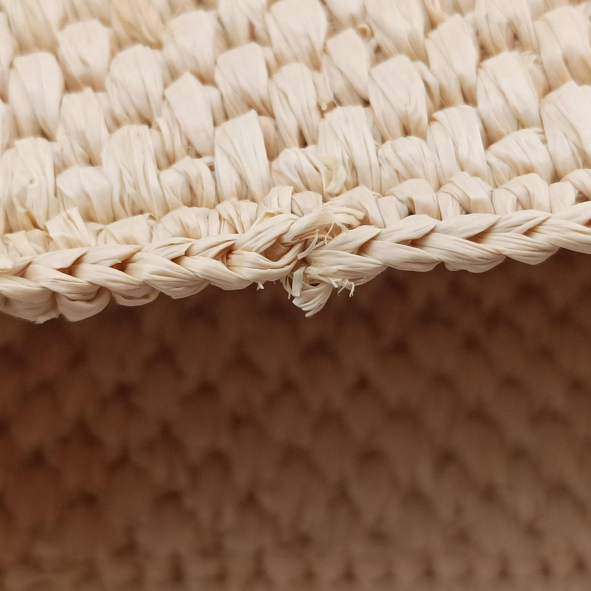 Font Tote Mini Beige Raffia A685V46X01 822416フォント トート ミニ ベージュ ラフィア A685V46X01 822416