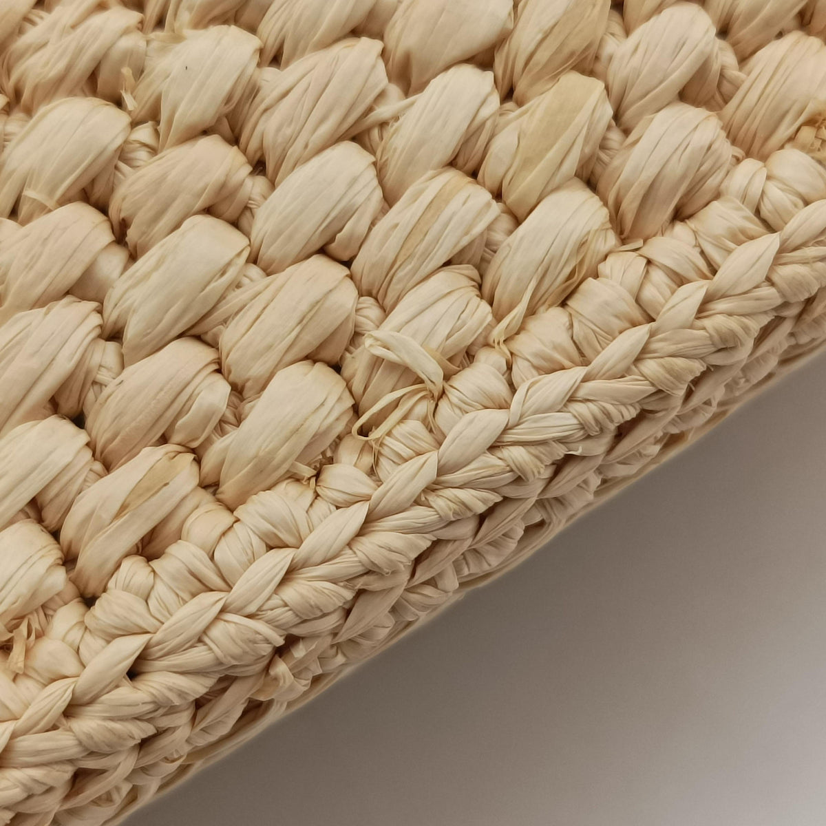 Font Tote Mini Beige Raffia A685V46X01 822416フォント トート ミニ ベージュ ラフィア A685V46X01 822416