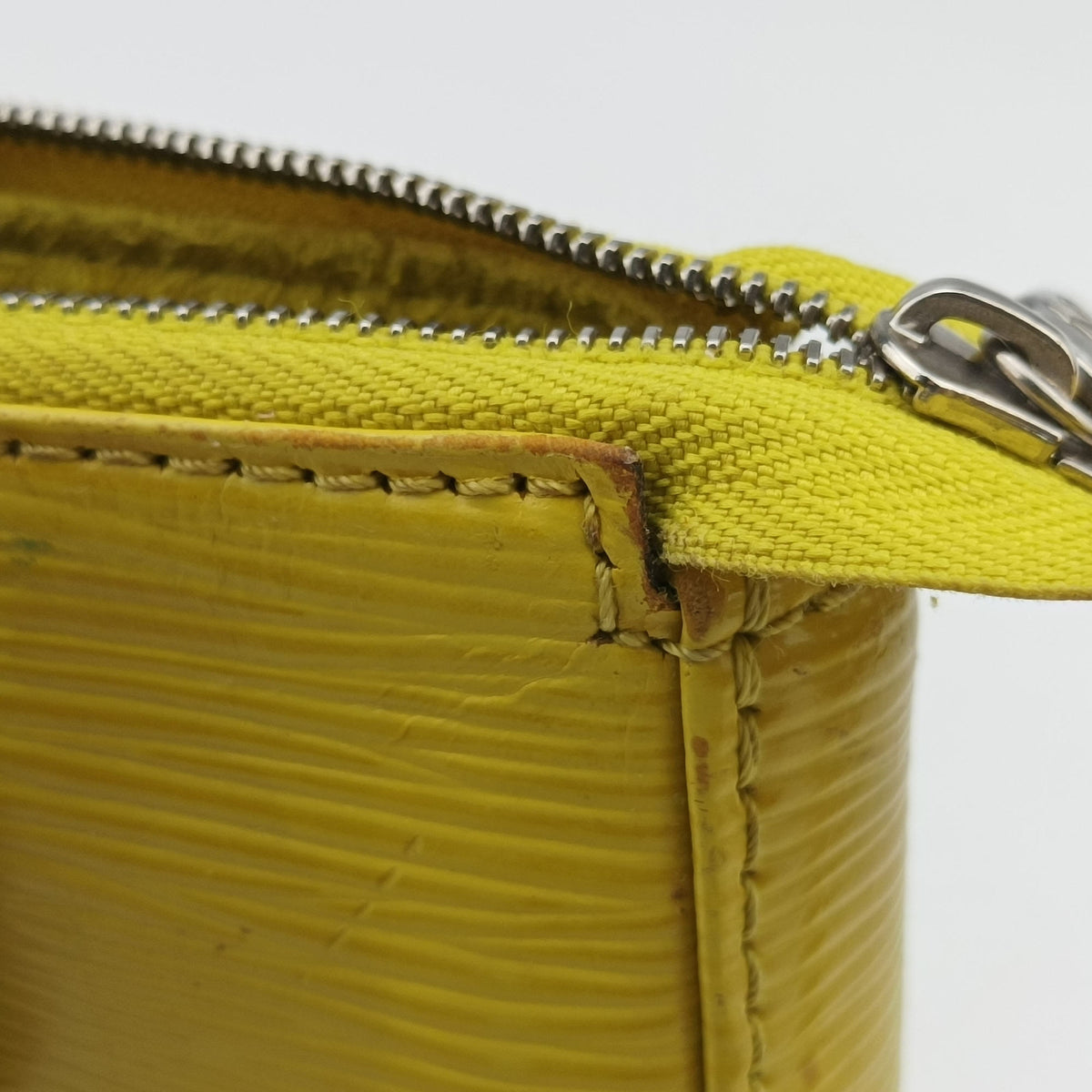 Pochette Accessoires Pistache Epi M40975 TR3113ポシェット アクセソワール ピスタッシュ エピ M40975 TR3113