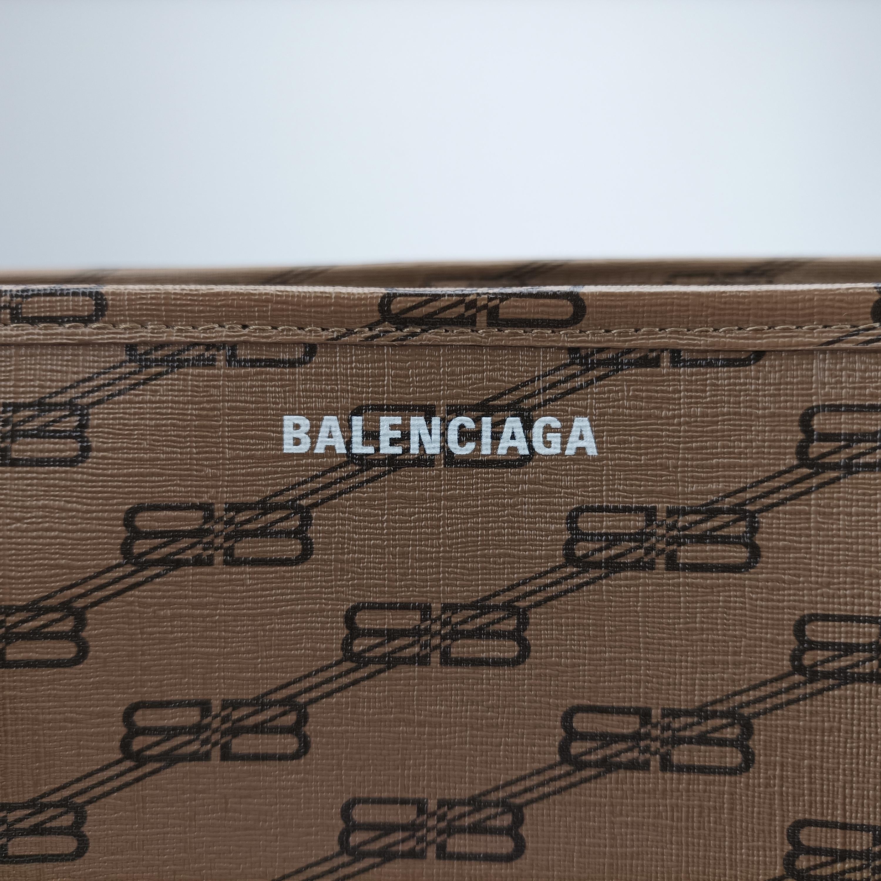 バレンシアガ Balenciaga ハンドバッグ レディース ダーメン　シグネチャー ミディアム イーストウェスト ショッパー キャメル PVCコーティングキャンバス 702703 2762.Q