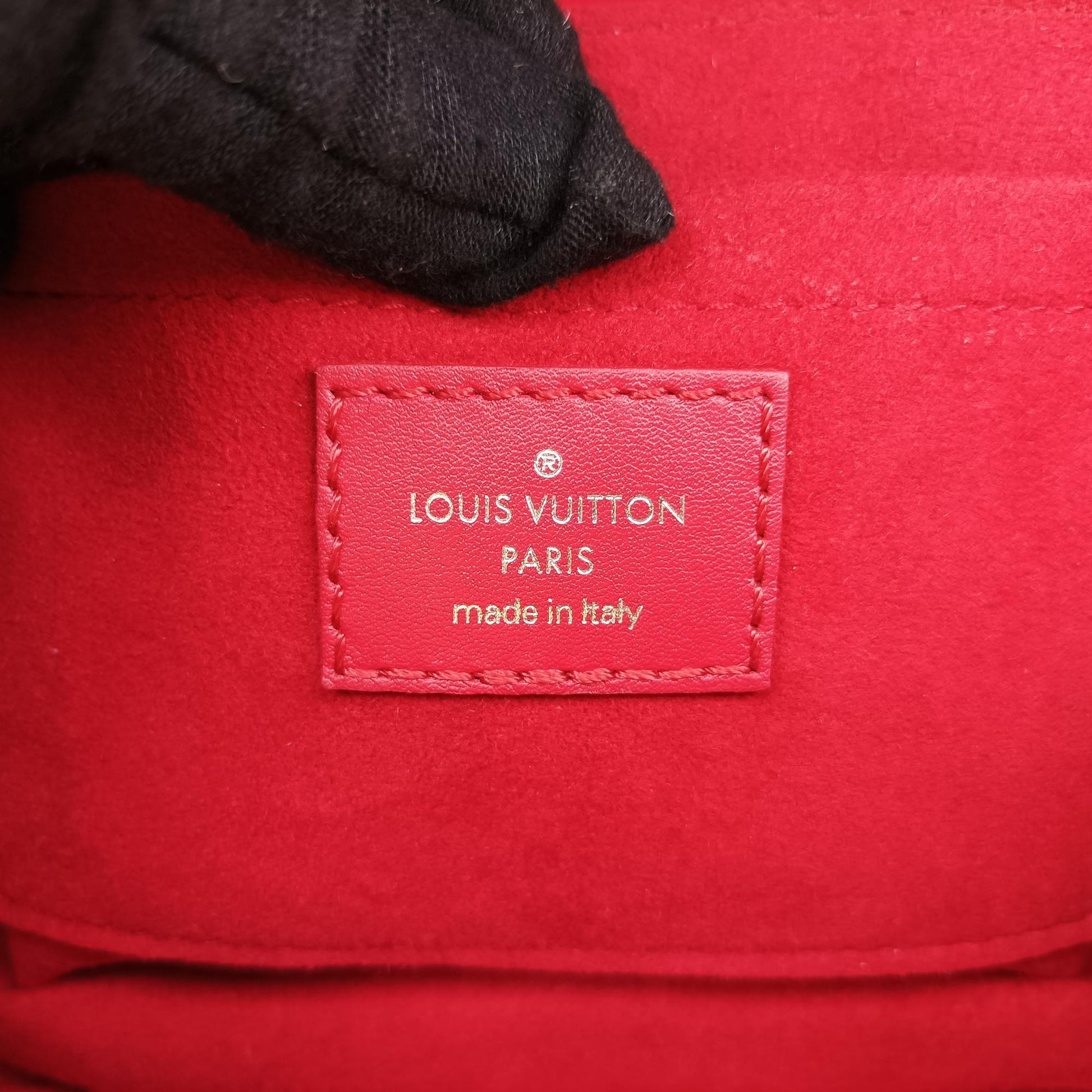 ルイヴィトン Louis Vuitton ショルダーバッグ レディース ニューウェーブ　ラブロックPM レッド レザー NZ5118