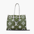 ルイヴィトン Louis Vuitton ショルダーバッグ レディース オンザゴー GM グリーン×ベージュ×マルチカラー モノグラム ジャイアント M44571 FL2129