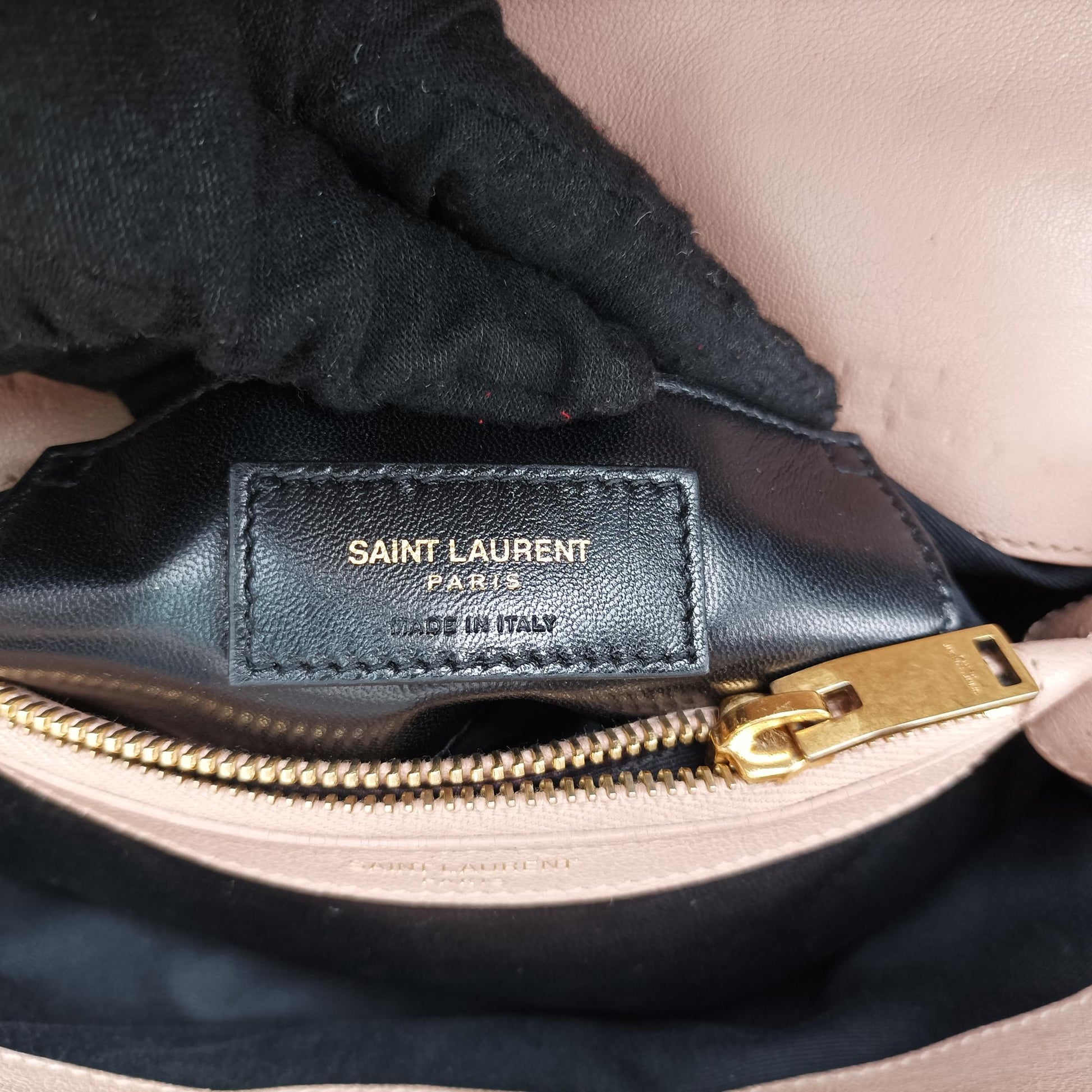 イヴサンローラン Yves saint Laurent ショルダーバッグ レディース カレッジ ピンク レザー PMR428056.1116