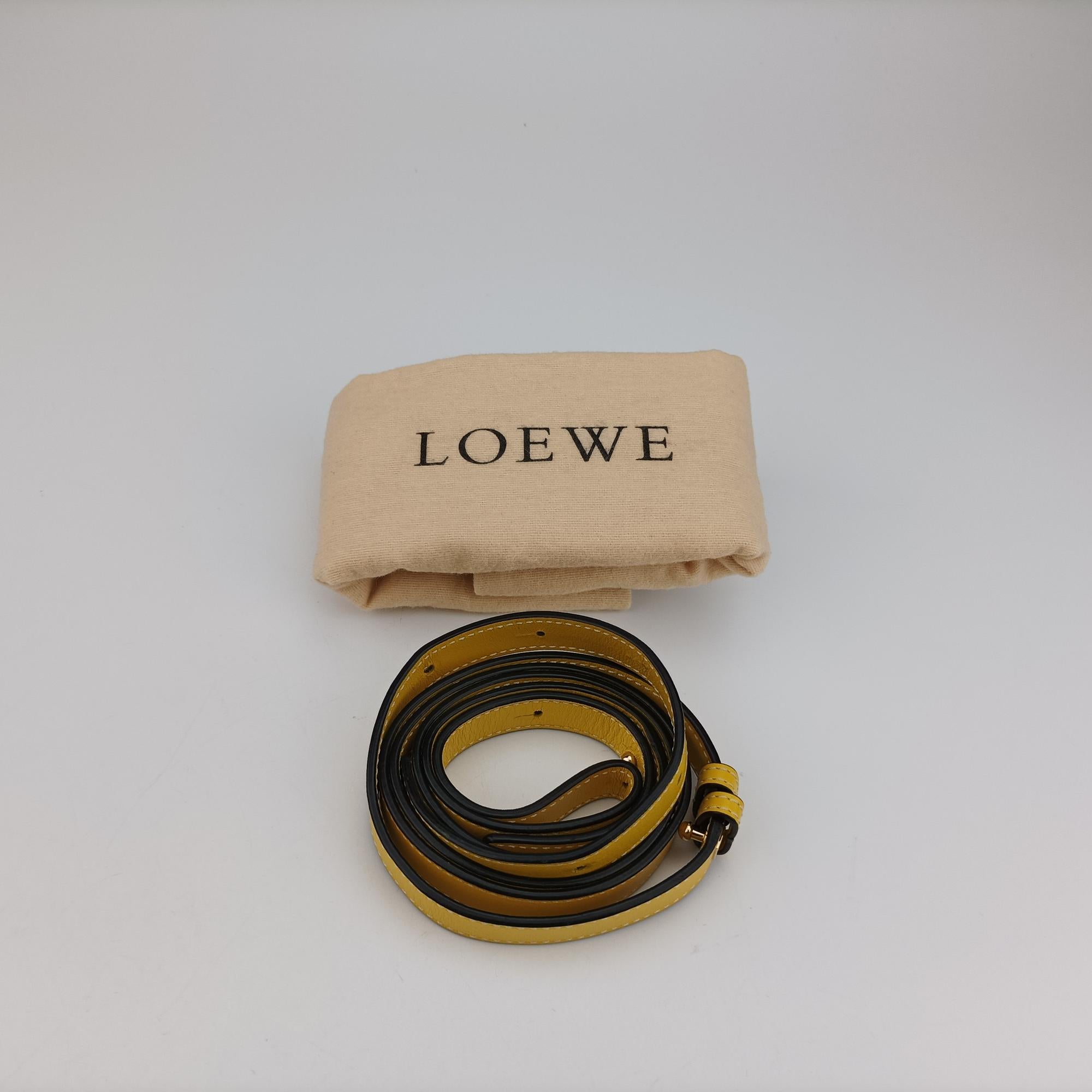 ロエベ Loewe ショルダーバッグ レディース ハンモックドローストリング ミニ イエロー レザー 061947