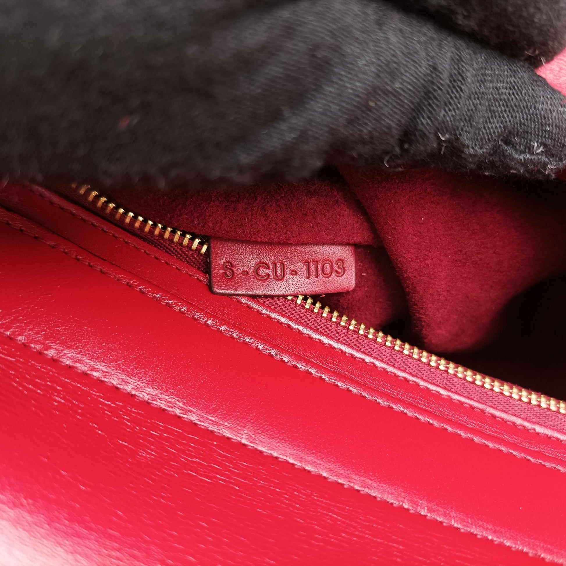 セリーヌ Celine ショルダーバッグ レディース トラペーズミディアム レッド レザー S-CU-1108